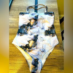 Shein size Large full coverage swimsuit NWOT